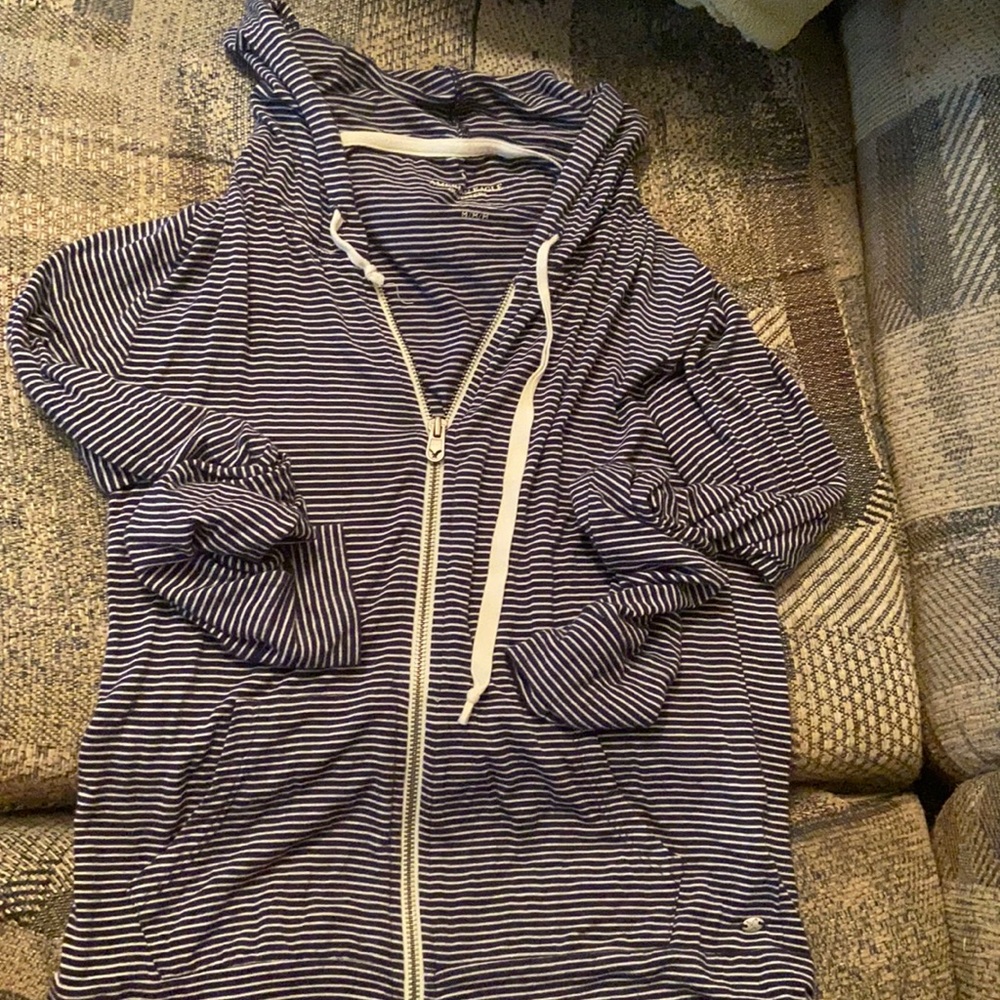 Women’s AE hooded zip up light sweatshirt
